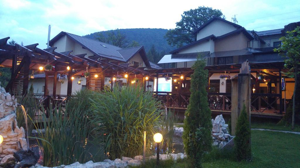 3 Stejari Brasov Hotel Alsótömös Kültér fotó