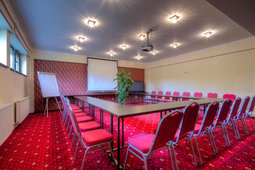 3 Stejari Brasov Hotel Alsótömös Kültér fotó