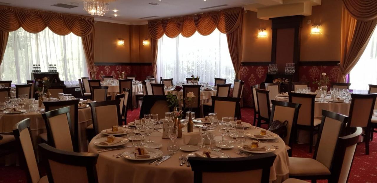3 Stejari Brasov Hotel Alsótömös Kültér fotó