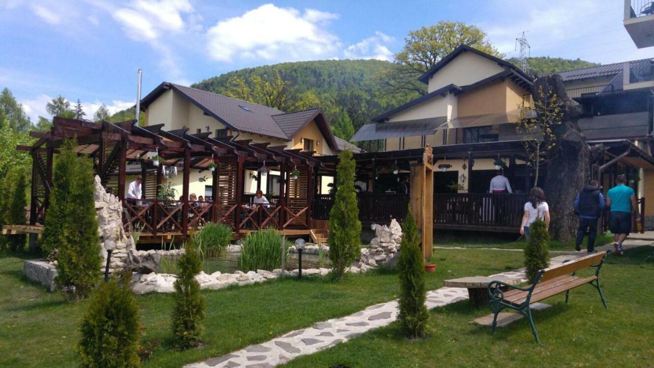 3 Stejari Brasov Hotel Alsótömös Kültér fotó